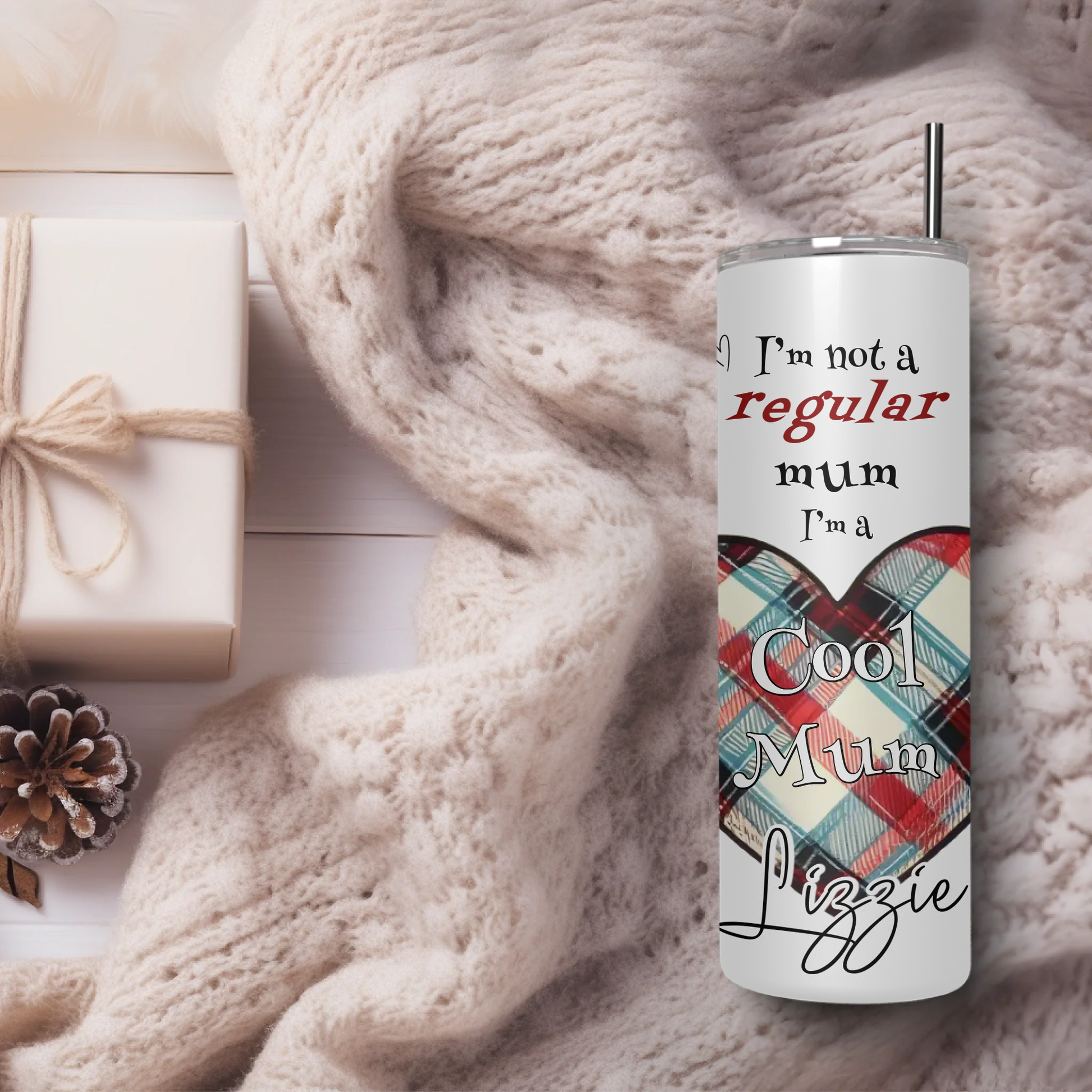 Create a gift set for women or men with a personalised insulated tumbler cup