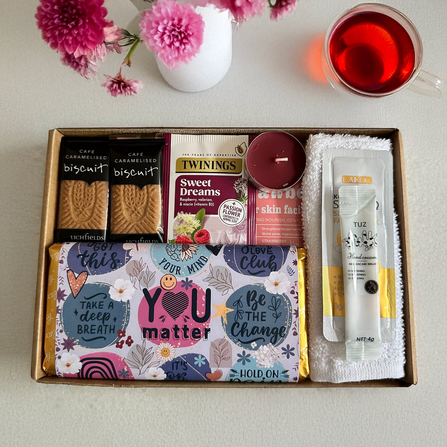 Cheer up gift box for friend