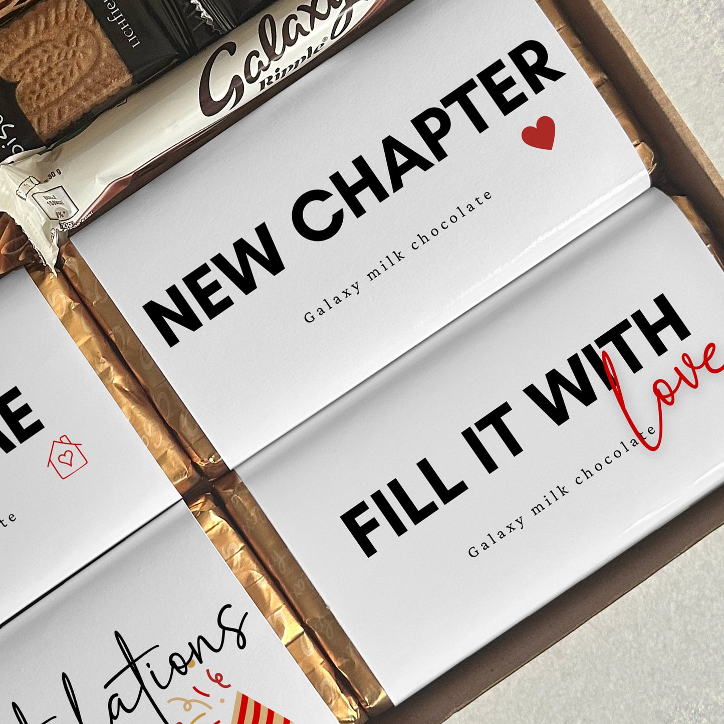 Moving house chocolate gift set with congratulations and fill it with love