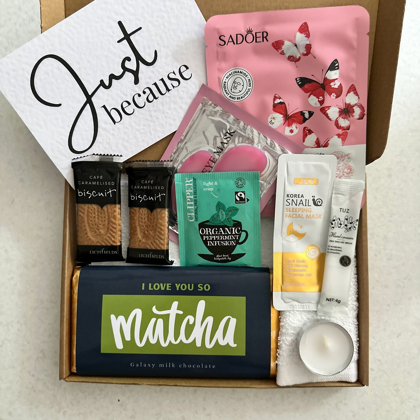 funny love gift set UK with chocolate and thoughtful message